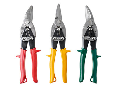 Three snips with three different colors grips appeared here.